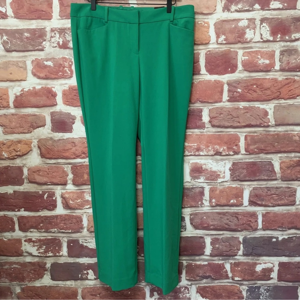 WOMEN’S GREEN BOOTCUT PANTS SIZE 12